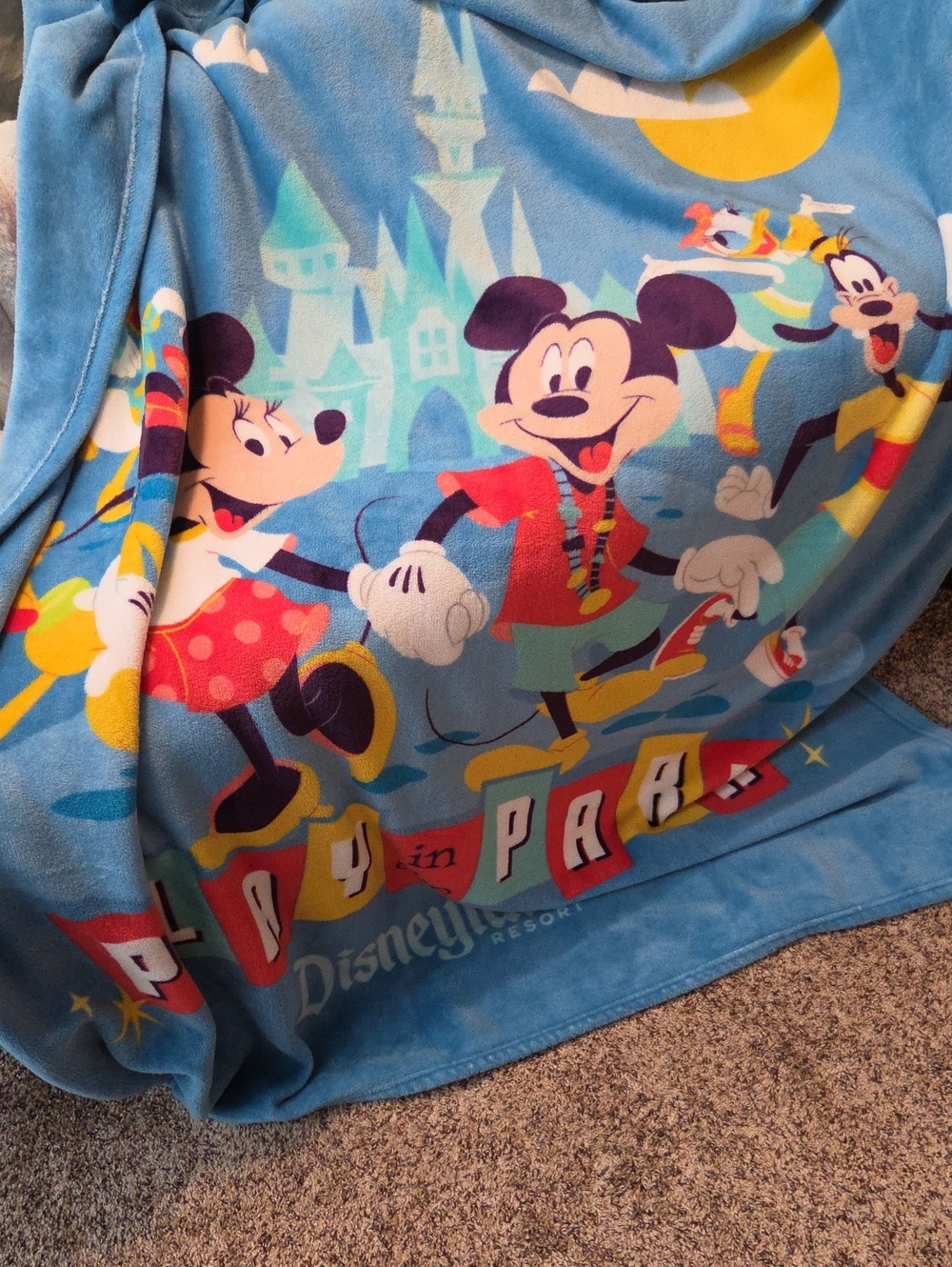Disney Kids Blue Mickey & Friends Plush Pajama Blanket